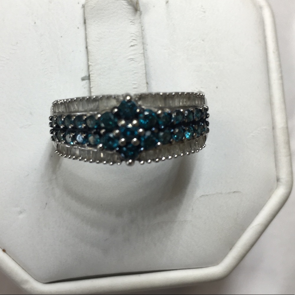 blue and white diamonds engagement ring - Picture 1 of 8